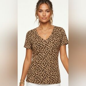 🍎 NEW TOUCH ME LEOPARD PRINT V NECK ANIMAL PRINT